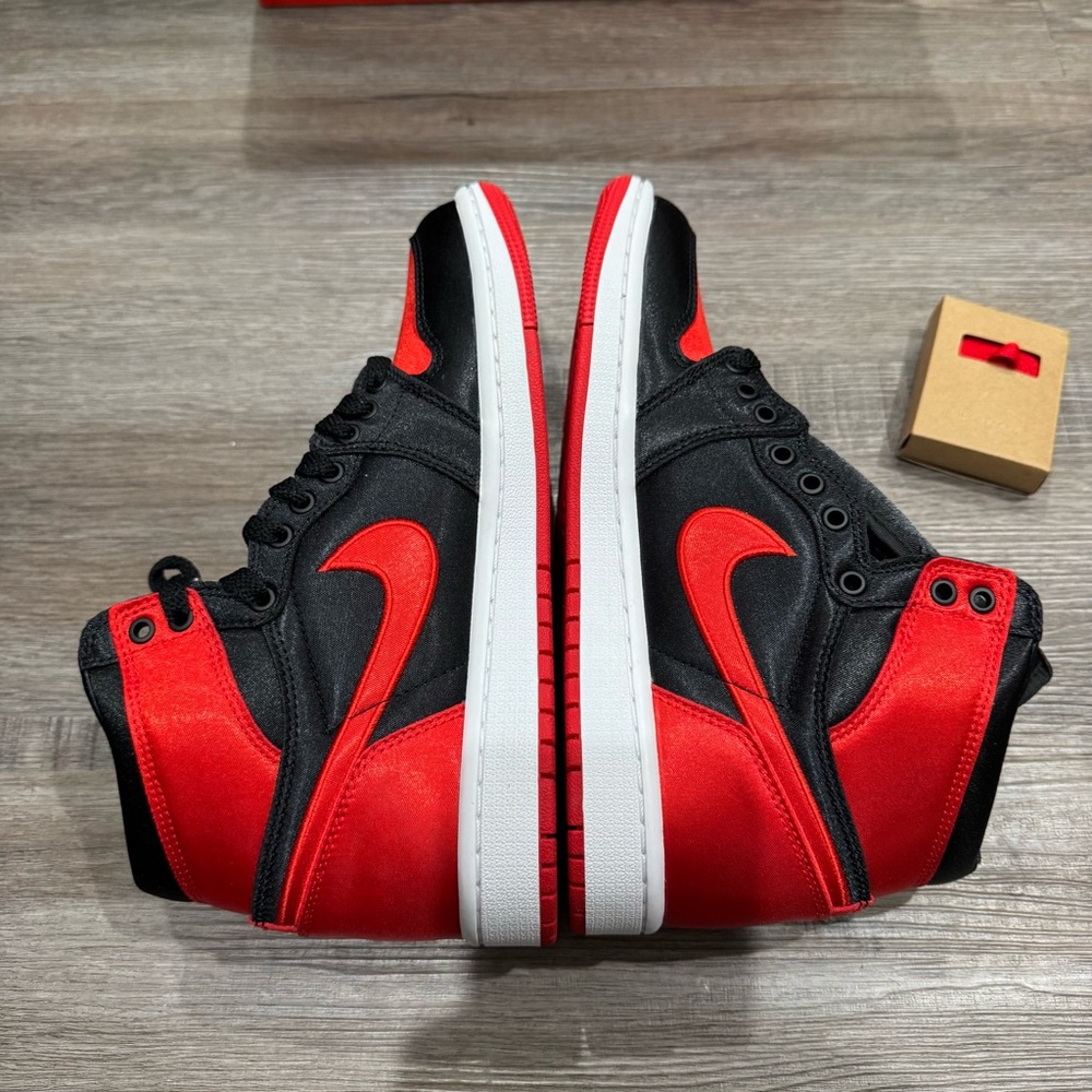 Nike Jordan Retro 1 High OG Black University Red Satin High Top Sneakers - Picture 6 of 12
